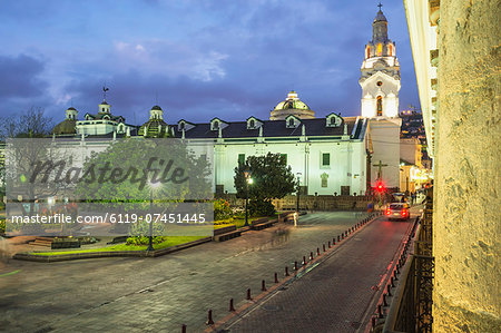 Metropolitan Cathedral at night, Independence Square, Quito, UNESCO World Heritage Site, Pichincha Province, Ecuador, South America