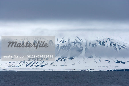 Coastline, Spitsbergen, Svalbard, Norway, Scandinavia, Europe