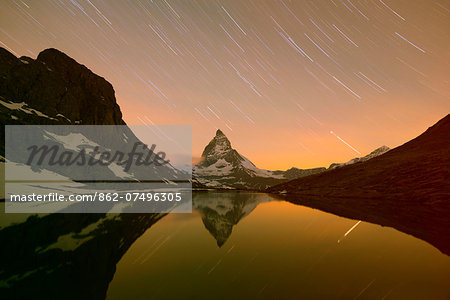 Europe, Valais, Swiss Alps, Switzerland, Zermatt, The Matterhorn (4478m), Rifelsee lake