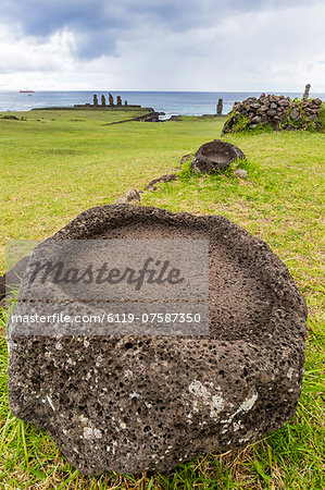 House foundation and seven moai in the Tahai Archaeological Zone on Easter Island (Isla de Pascua) (Rapa Nui), UNESCO World Heritage Site, Chile, South America