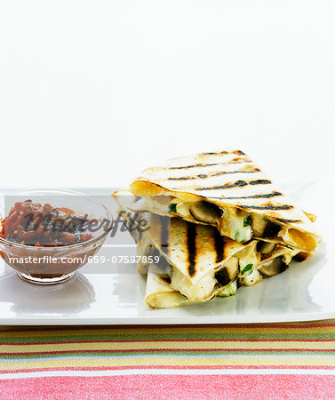 Quesadillas with cheese and mushroom filling Quesadillas with cheese and mushroom filling