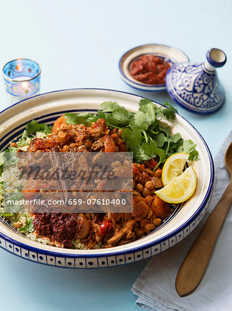 Lamb tahine with sultanas and chickpeas