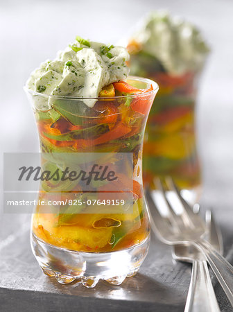 Marinated peppers with pesto cream