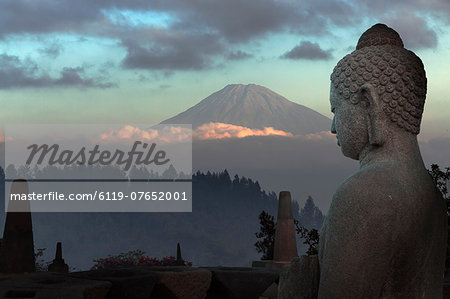 Borobudur Buddhist Temple, UNESCO World Heritage Site, Java, Indonesia, Southeast Asia, Asia