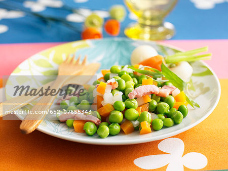 Peas and carrots with diced bacon