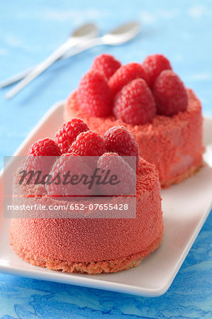 Individual raspberry mousse desserts