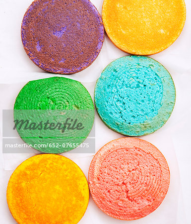 Round colored sponge bases