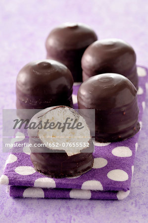 Chocolate coated meringues Chocolate coated meringues