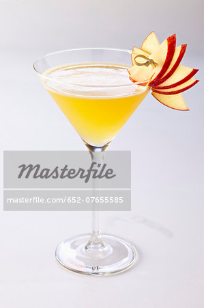 Vodka and apple cocktail Vodka and apple cocktail