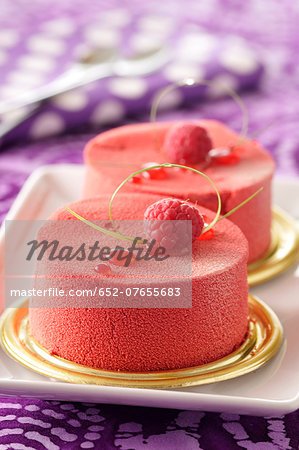 Raspberry-strawberry mousse