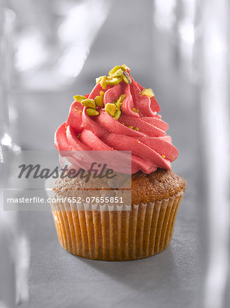 Rose water,honey and pistachio cupcake Rose water,honey and pistachio cupcake