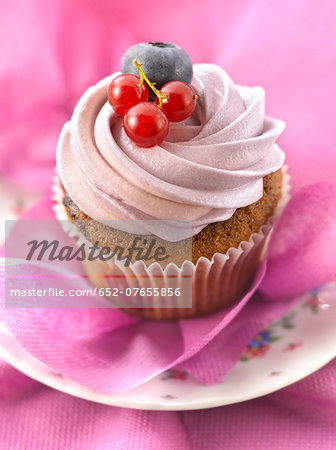 Summer fruit cupcake