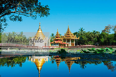 South East Asia, Myanmar, Bago, lakeside pagodas