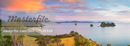 Cathedral Cove Marine Reserve (Te Whanganui-A-Hei) at sunrise, Coromandel Peninsula, North Island, New Zealand