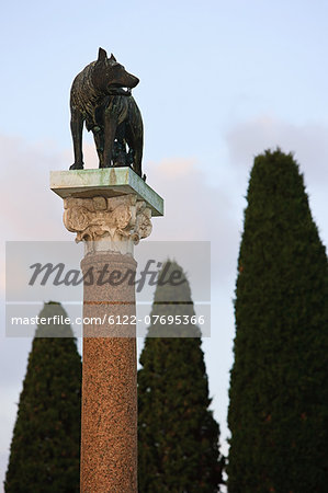 Statue of Romulus and Remus and the wolf, Pisa, Italy