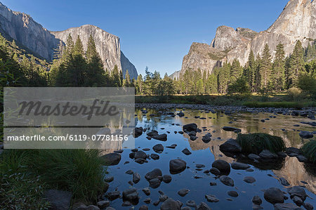 Valley View with El Capitan, Yosemite National Park, UNESCO World Heritage Site, California, United States of America, North America Valley View with El Capitan, Yosemite National Park, UNESCO World Heritage Site, California, United States of America, North America