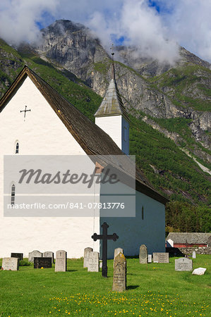 Old Eidfjord Church and mountains, white stone church built in 1309, Eidfjord, Hordaland, Hardanger, Norway, Scandinavia, Europe