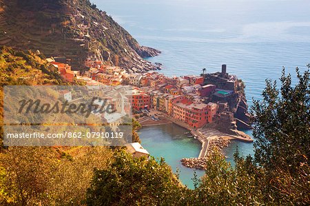 Italy, Liguria, Cinque Terre, Vernazza. Overview of the small fishing village of Vernazza part of the famed Cinque Terre region. (Unesco)