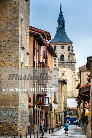 Old town street with Cathedral of Santa Maria behind, Vitoria-Gasteiz, Alava, Basque Country, Spain