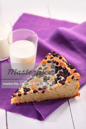 A blueberry yeast cake