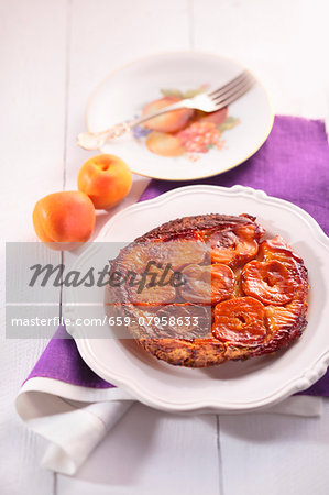 Apricot tarte tatin