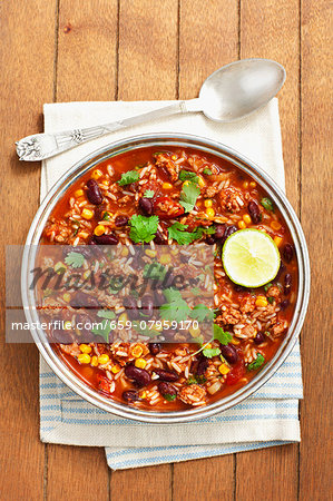 Rice with minced meat, kidney beans and tomato sauce Rice with minced meat, kidney beans and tomato sauce