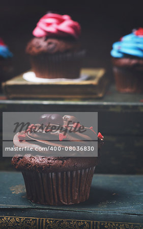 Valentine's Day cupcake with Mini-Hearts