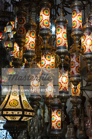 Traditional Turkish ornate lanterns in The Grand Bazaar (Great Bazaar) (Kapali Carsi), Beyazi, Istanbul, Turkey, Europe