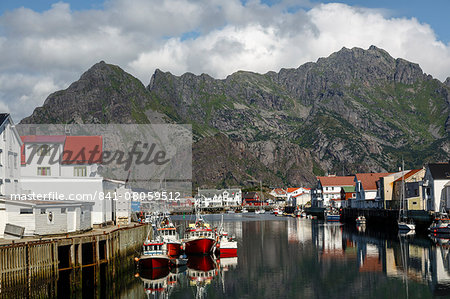 Henningsvaer village, Lofoten Islands, Arctic, Norway, Scandinavia, Europe