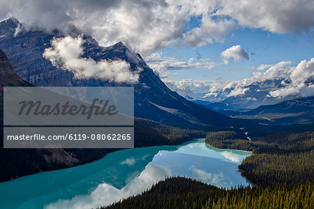 Peyto Lake with low clouds, Banff National Park, UNESCO World Heritage Site, Alberta, Rocky Mountains, Canada, North America