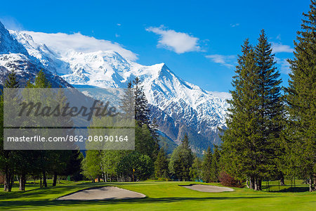Europe, France, Haute Savoie, Rhone Alps, Chamonix Valley, Chamonix golf club below Mont Blanc mountain range Europe, France, Haute Savoie, Rhone Alps, Chamonix Valley, Chamonix golf club below Mont Blanc mountain range