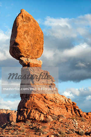 U.S.A., Utah,  Arches National Park, Balanced Rock