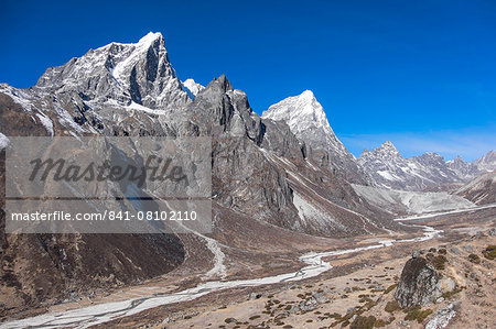 The Himalayan peaks of Taboche and Arakam Tse above the Chola Valley in Sagarmatha National Park, UNESCO World Heritage Site, Himalayas, Nepal, Asia