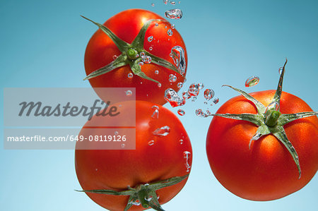 Tomatoes underwater Tomatoes underwater