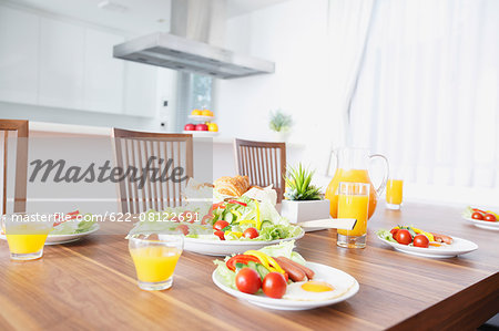 Breakfast in the kitchen