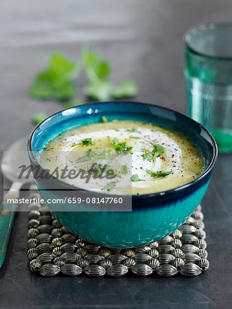 Parsnip and apple soup with curry