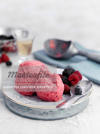 Raspberry ice cream Raspberry ice cream