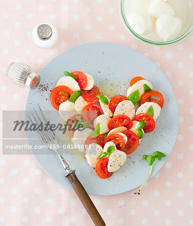 A Caprese heart for Mother's Day