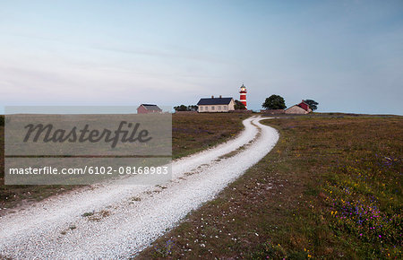 Dirt road leading to lighthouse