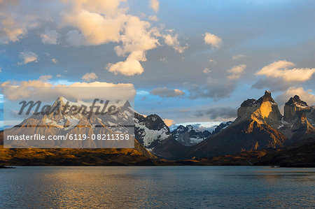 Sunrise over Cuernos del Paine and Lago Pehoe, Torres del Paine National Park, Chilean Patagonia, Chile, South America