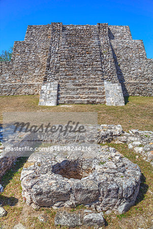 Structure Q-62, Mayapan, Mayan archaeological site, Yucatan, Mexico, North America