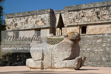 Double-headed Jaguar, Palace of the Governor, Uxmal, Mayan archaeological site, UNESCO World Heritage Site, Yucatan, Mexico, North America Double-headed Jaguar, Palace of the Governor, Uxmal, Mayan archaeological site, UNESCO World Heritage Site, Yucatan, Mexico, North America