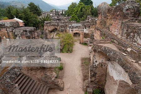 Ruins of San Francisco Monastery, Antigua, UNESCO World Heritage Site, Guatemala, Central America