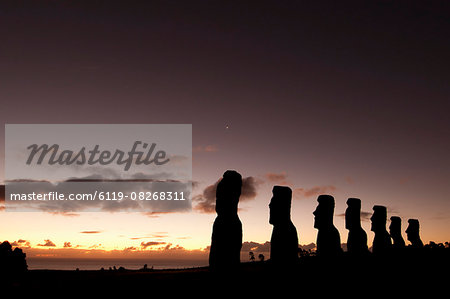 Ahu Akivi, Rapa Nui (Easter Island), UNESCO World Heritage Site, Chile, South America Ahu Akivi, Rapa Nui (Easter Island), UNESCO World Heritage Site, Chile, South America