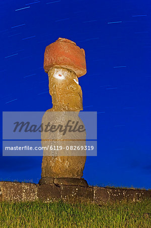 Moai statue Ahu Ko Te riku, the only topknotted and eyeballed Moai on the Island, Rapa Nui (Easter Island), UNESCO World Heritage Site, Chile, South America Moai statue Ahu Ko Te riku, the only topknotted and eyeballed Moai on the Island, Rapa Nui (Easter Island), UNESCO World Heritage Site, Chile, South America
