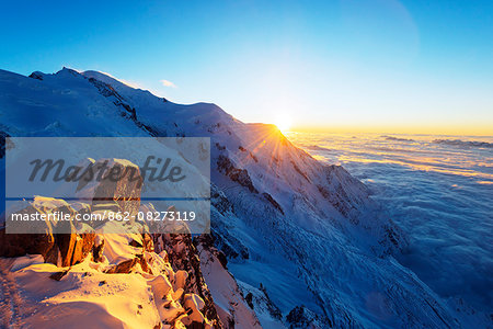 Europe, France, Haute Savoie, Rhone Alps, Chamonix, Mont Blanc (4810m), sunset Europe, France, Haute Savoie, Rhone Alps, Chamonix, Mont Blanc (4810m), sunset