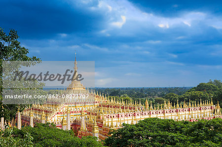 Asia, Southeast Asia, Myanmar, Monywa, Thanboddhay Paya buddhist temple