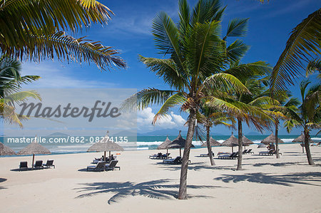 Vietnam, Quang Nam Province, Hoi An. The beach at a boutique resort