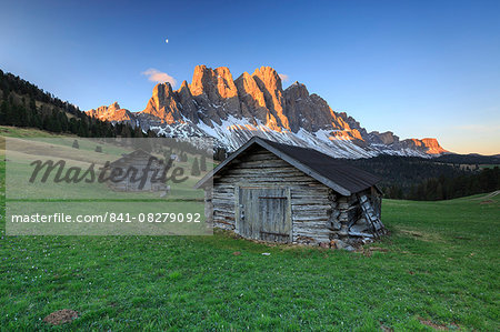 The group of Odle views from Gampen Malga at dawn, Funes Valley, Dolomites, South Tyrol, Italy, Europe