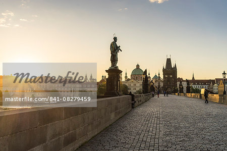 Charles Bridge, UNESCO World Heritage Site, Prague, Czech Republic, Europe